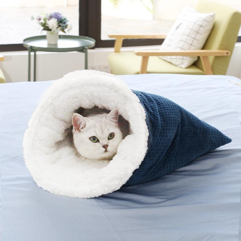 Super Cozy Christmas Cat Nest: Your Furry Friend's Ultimate Comfort Zone-1