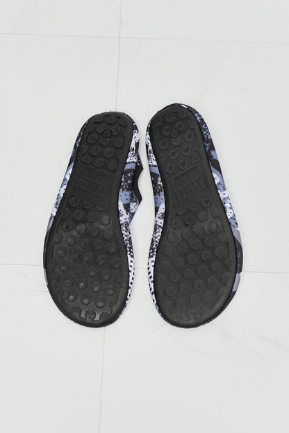 MMshoes On the Shore Water Shoes in Black Pattern - SteelBlue